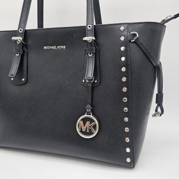 Michael Kors Voyager Medium Crossgrain Leather Tote, Black - Picture 2 of 16